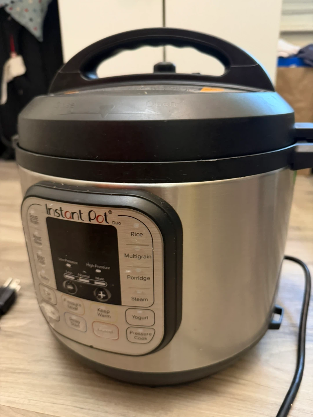 Instant Pot Duo Pressure Cooker