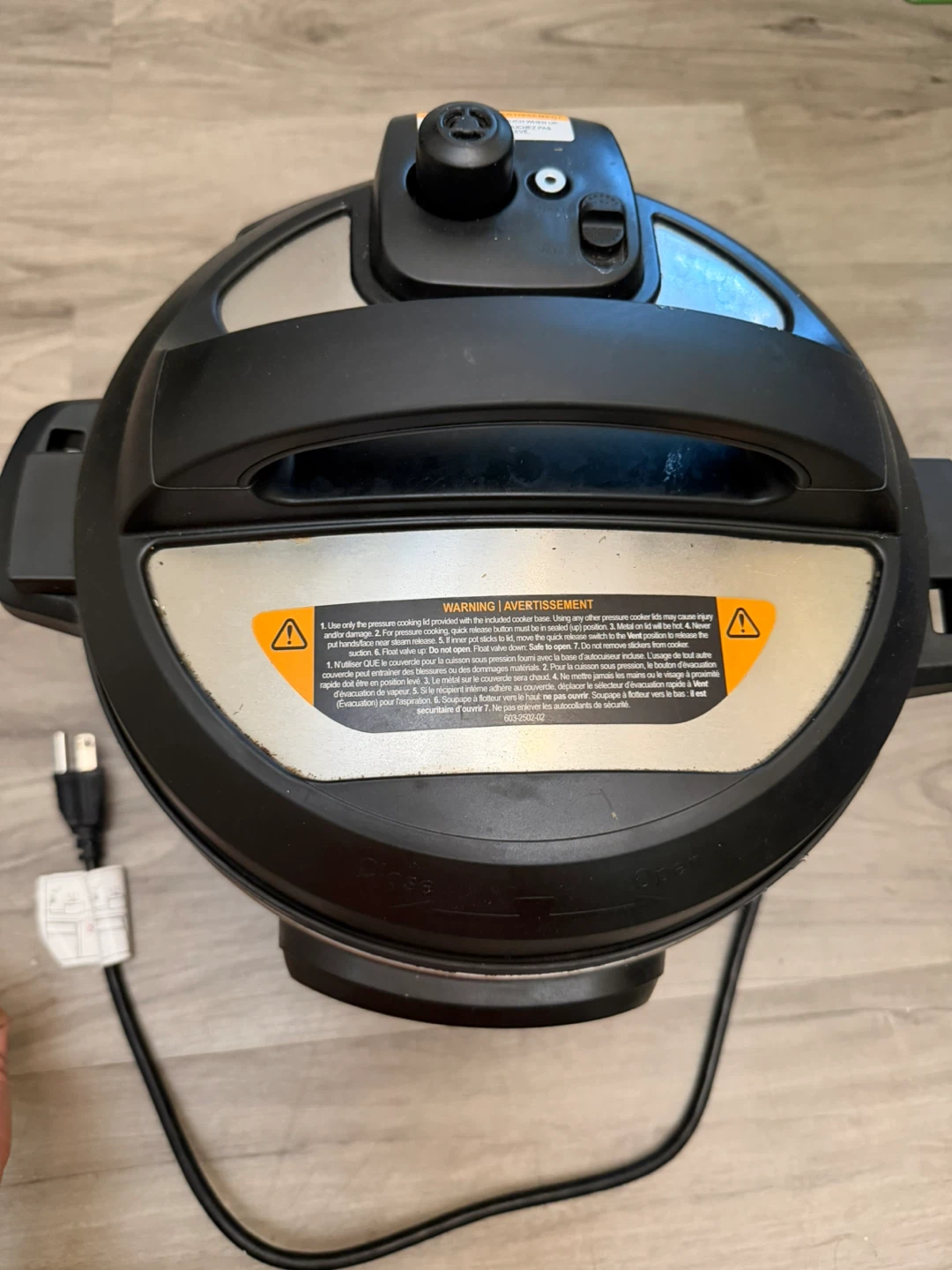 Instant Pot Duo Pressure Cooker - photo 3