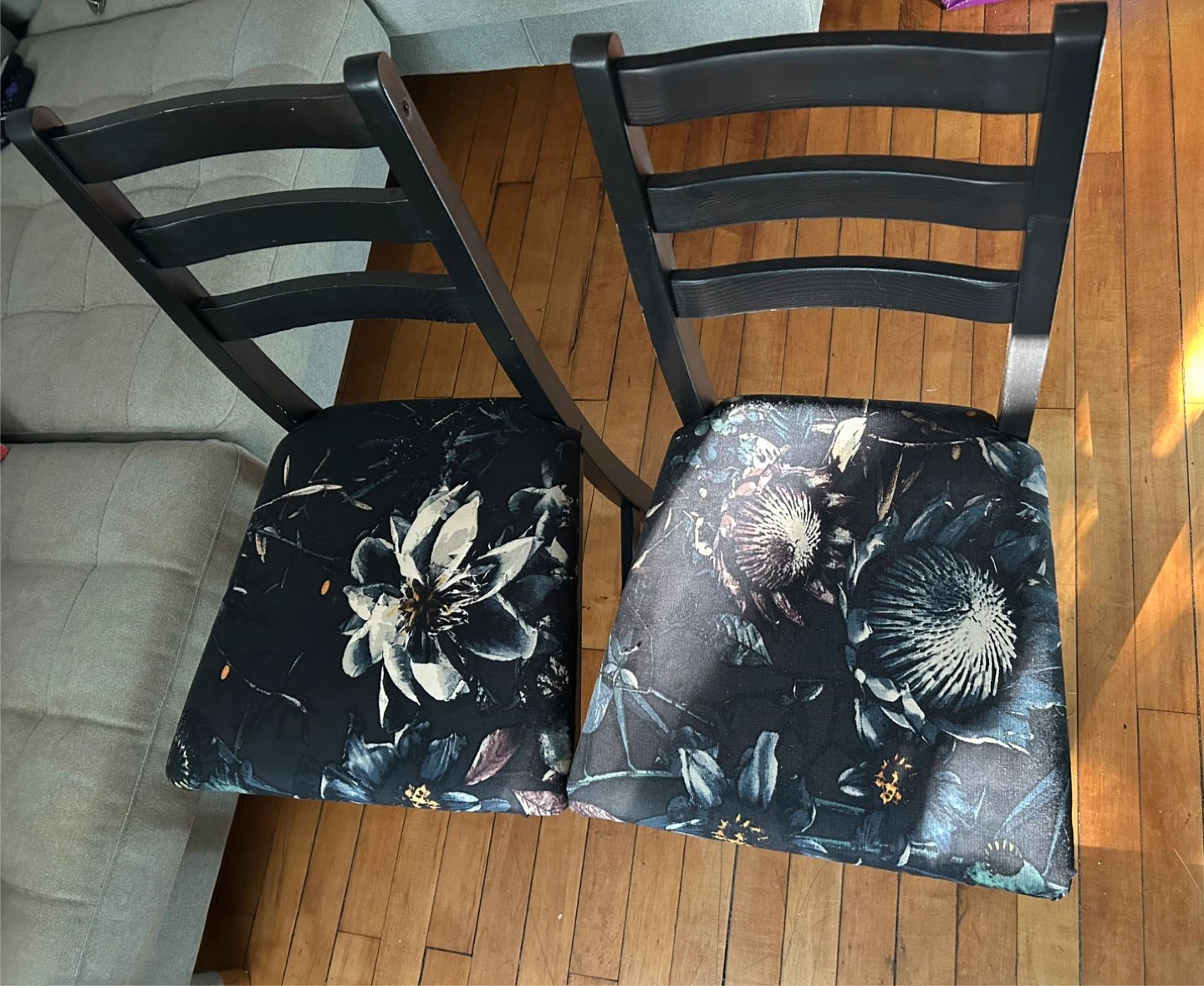 Set of 2 Dark Upholstered Dining Chairs - photo 2
