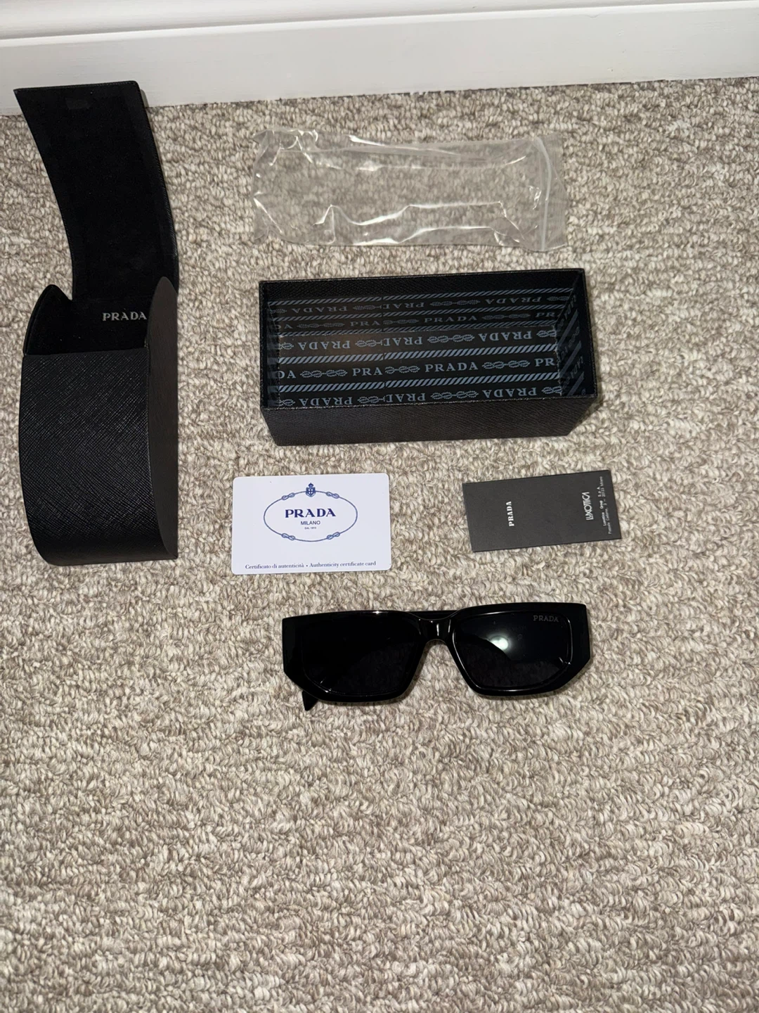 Prada Sunglasses Black - photo 3