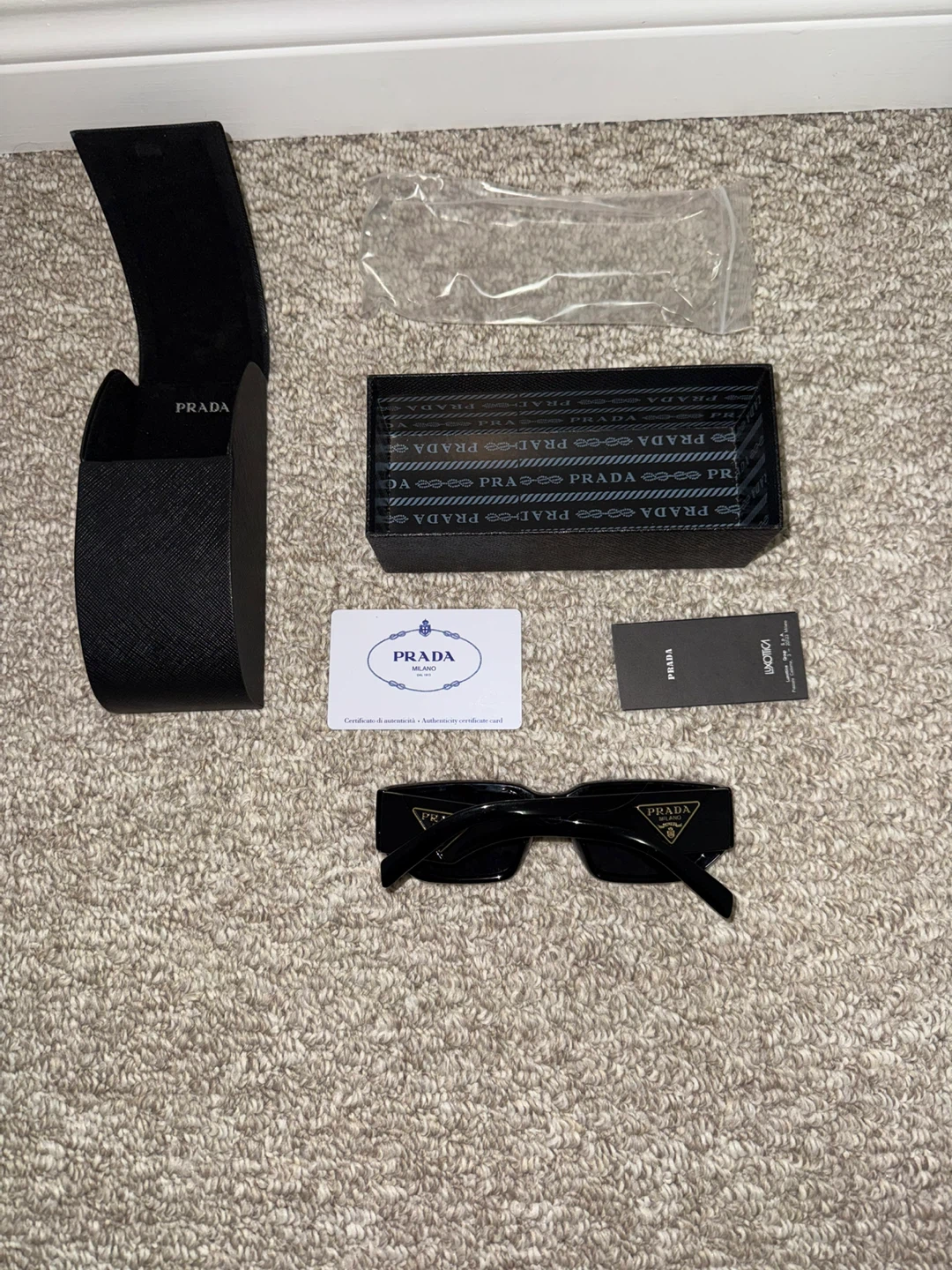 Prada Sunglasses Black - photo 4