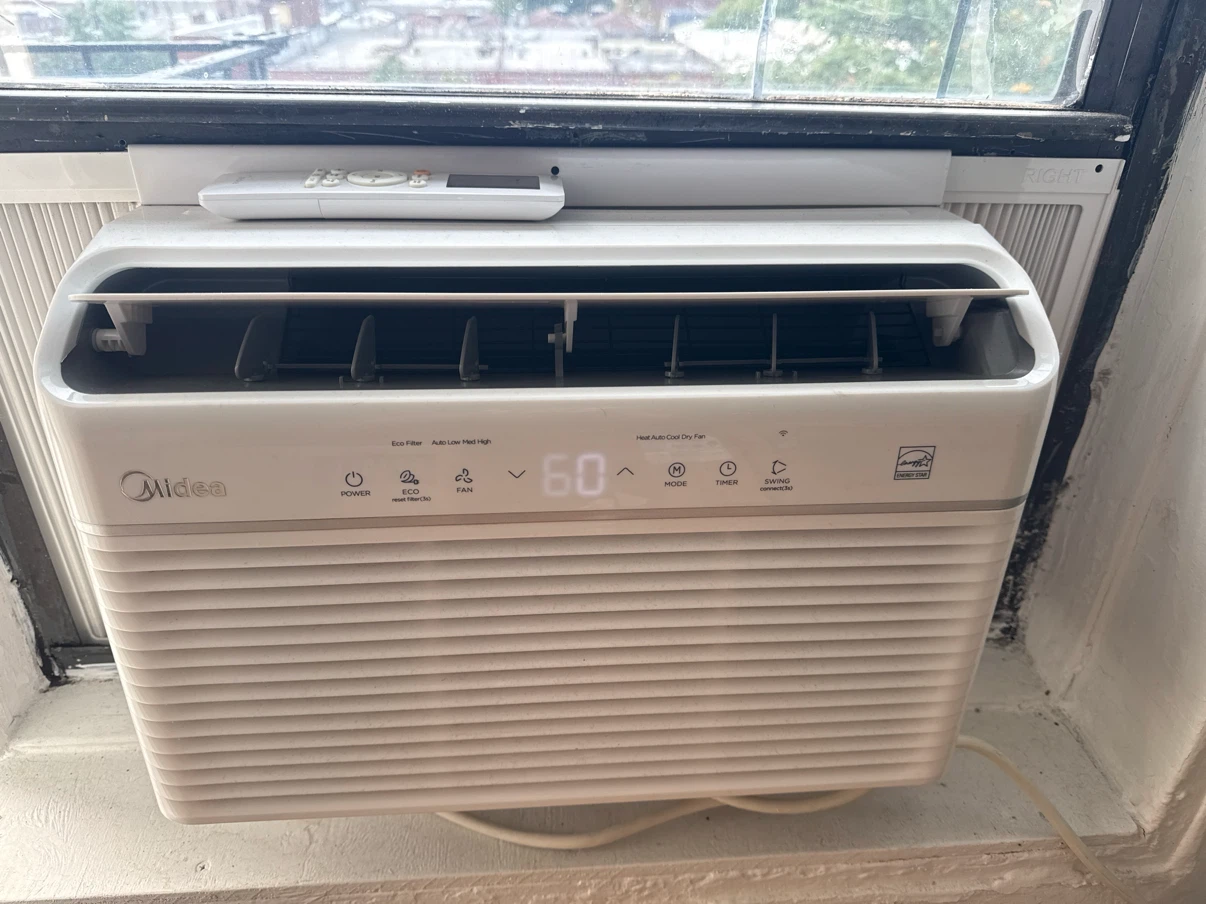 Midea 8,000 BTU Smart Inverter Window AC with Heat - photo 2