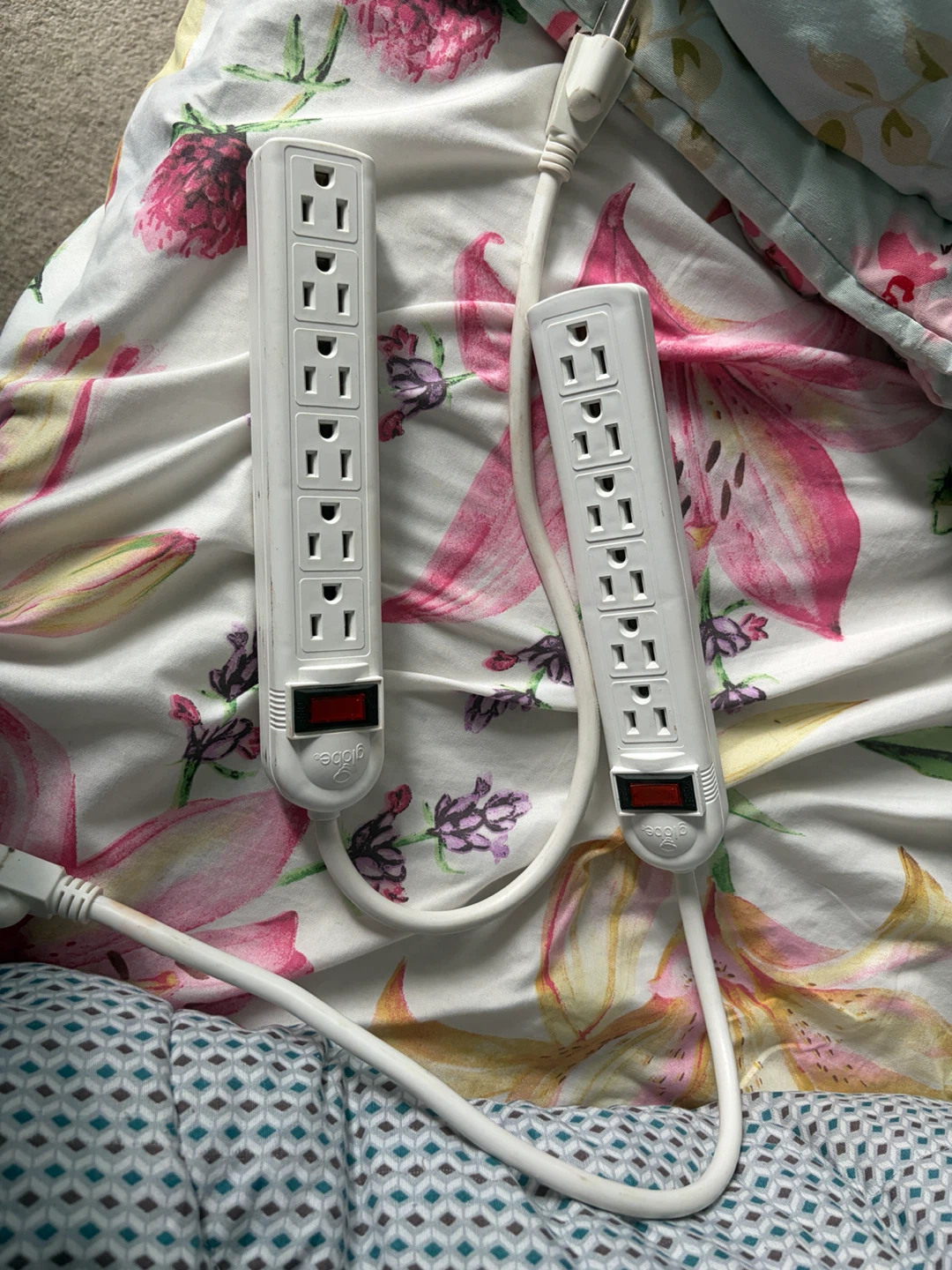 Globe Electric Power Strip