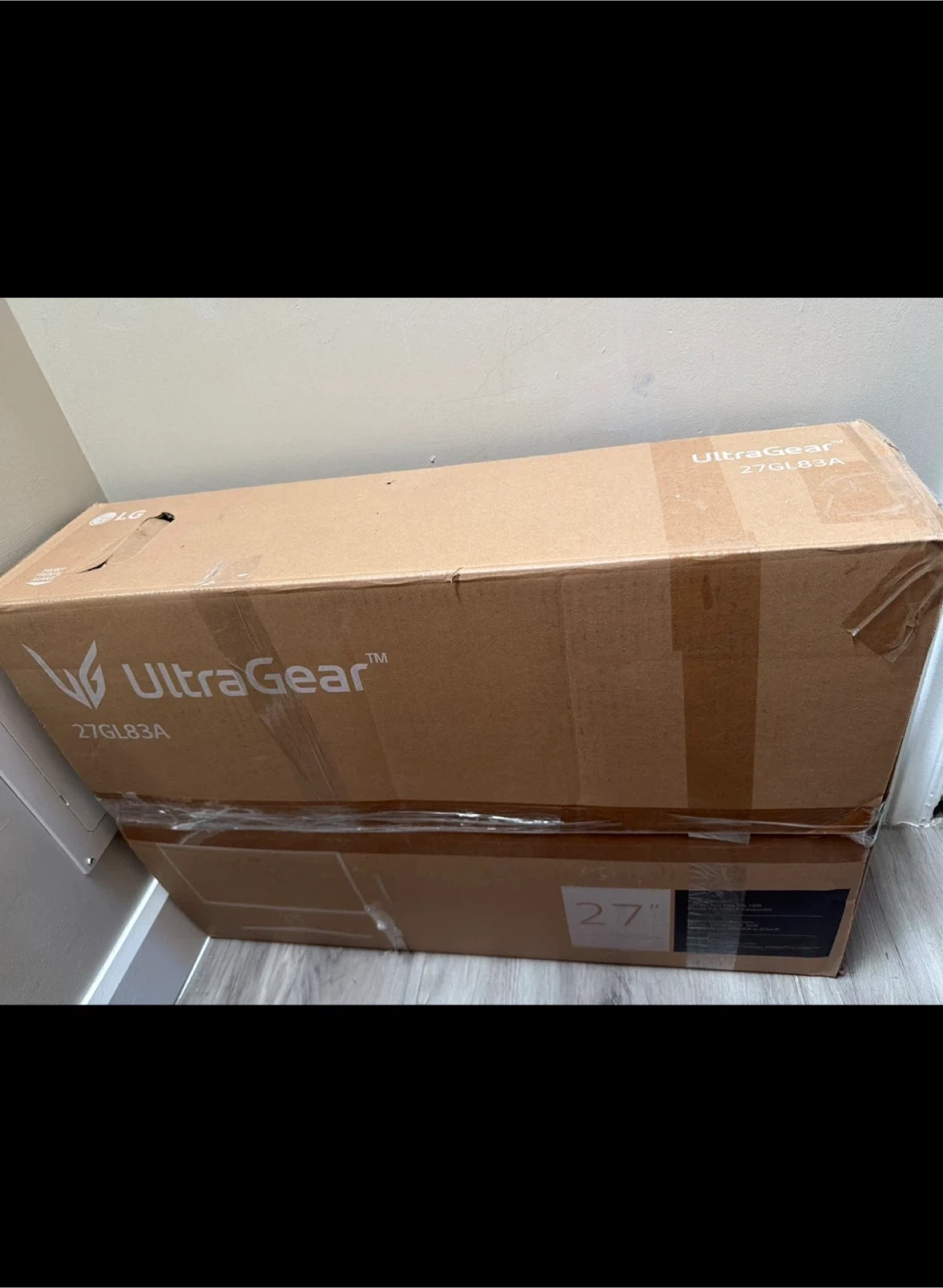 LG UltraGear 27GL83A Gaming Monitor - photo 2