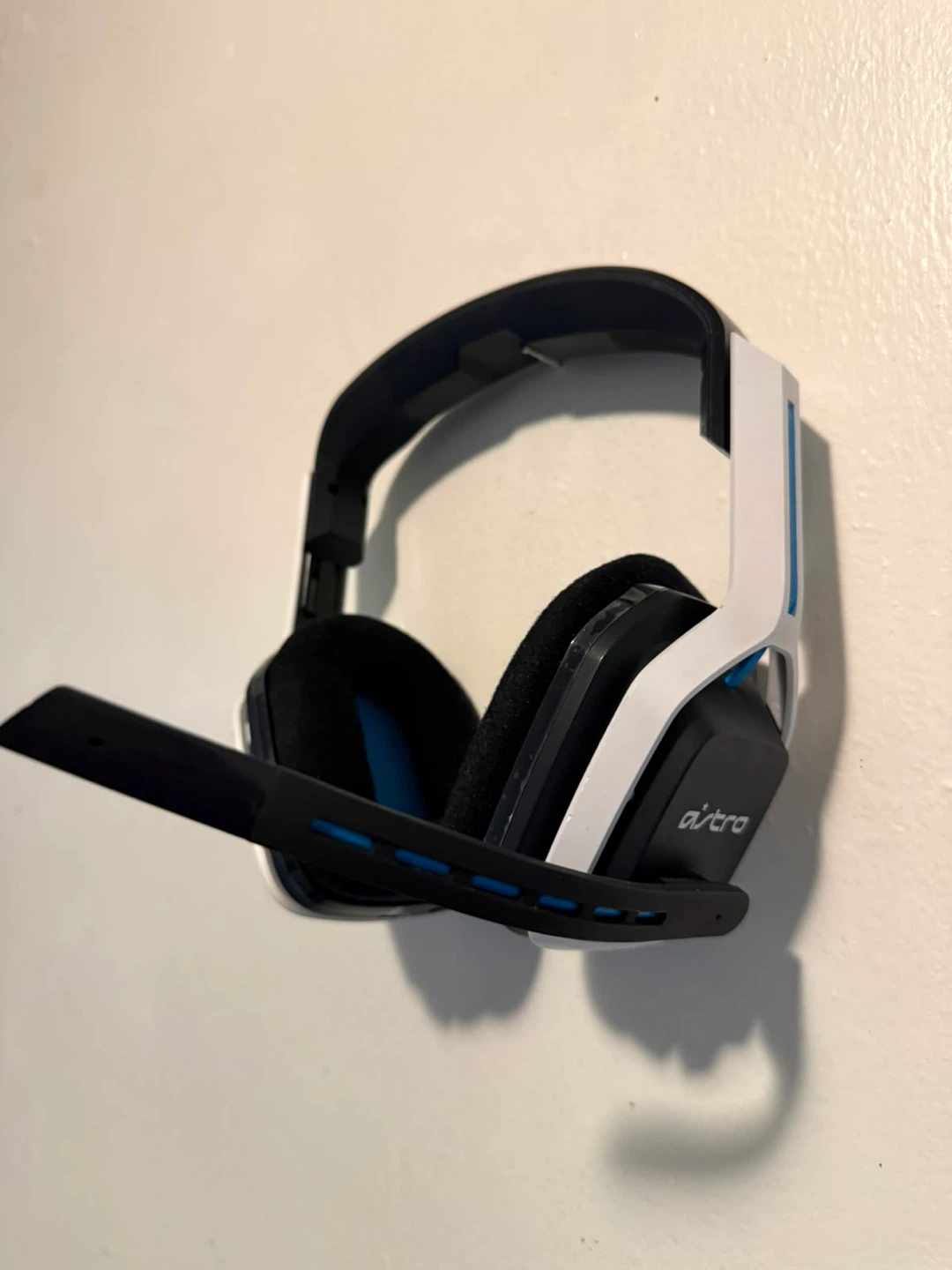 Astro A20 Wireless Gaming Headset - photo 2
