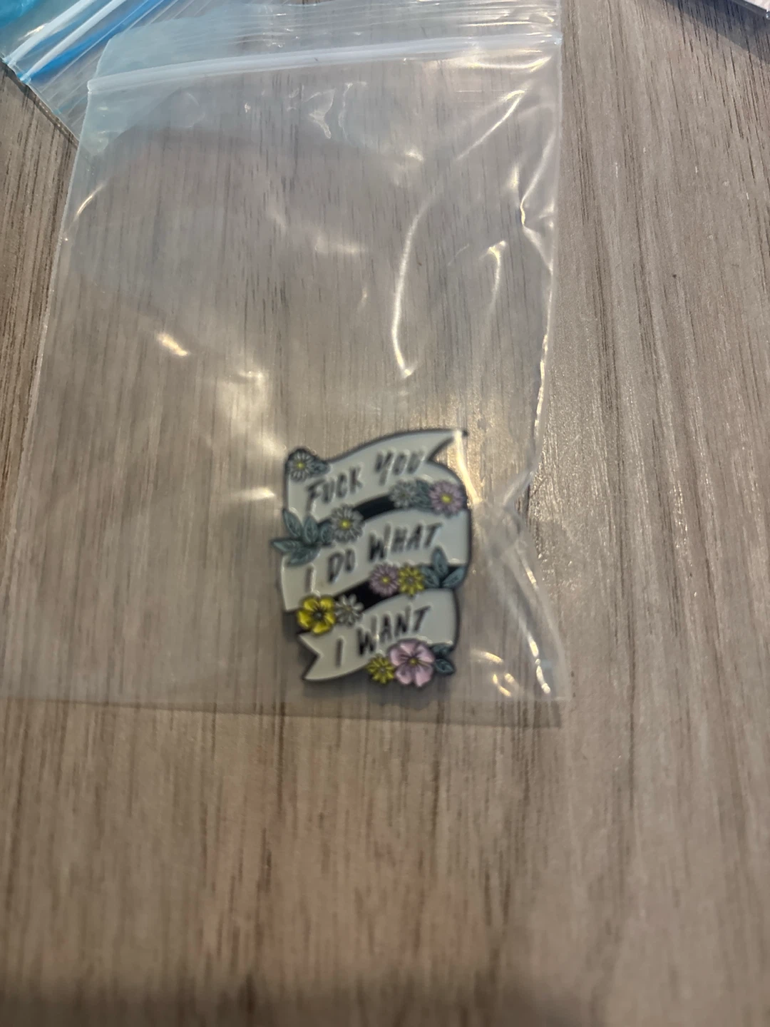 Lapel pin