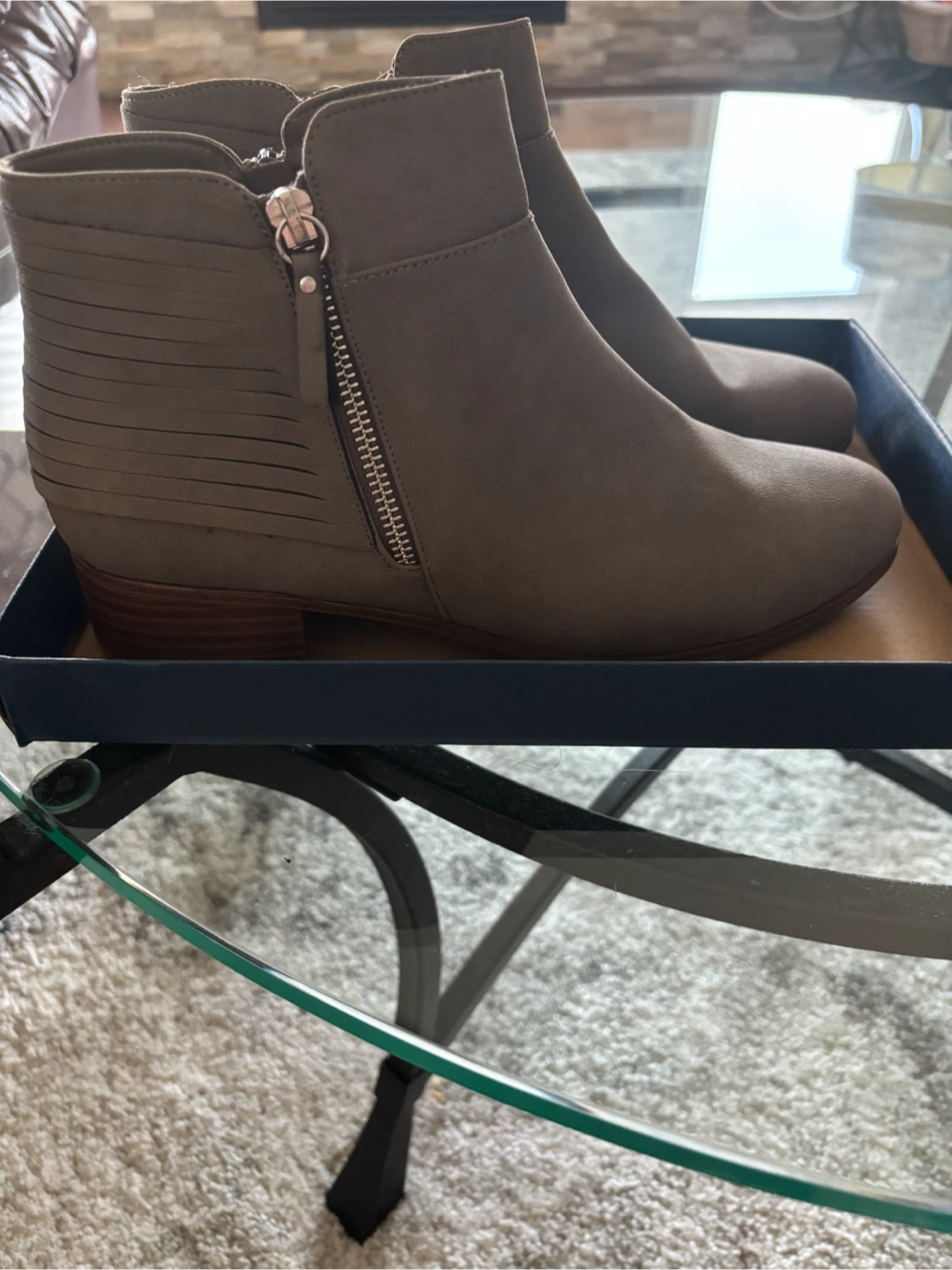 Denver Hayes Taupe Ankle Boots Size 10