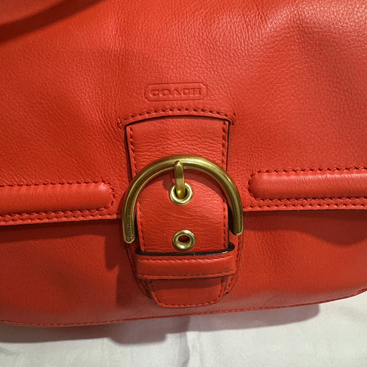 Authentic Coach Red Leather Tote Bag with Shoulder Strap - photo 2