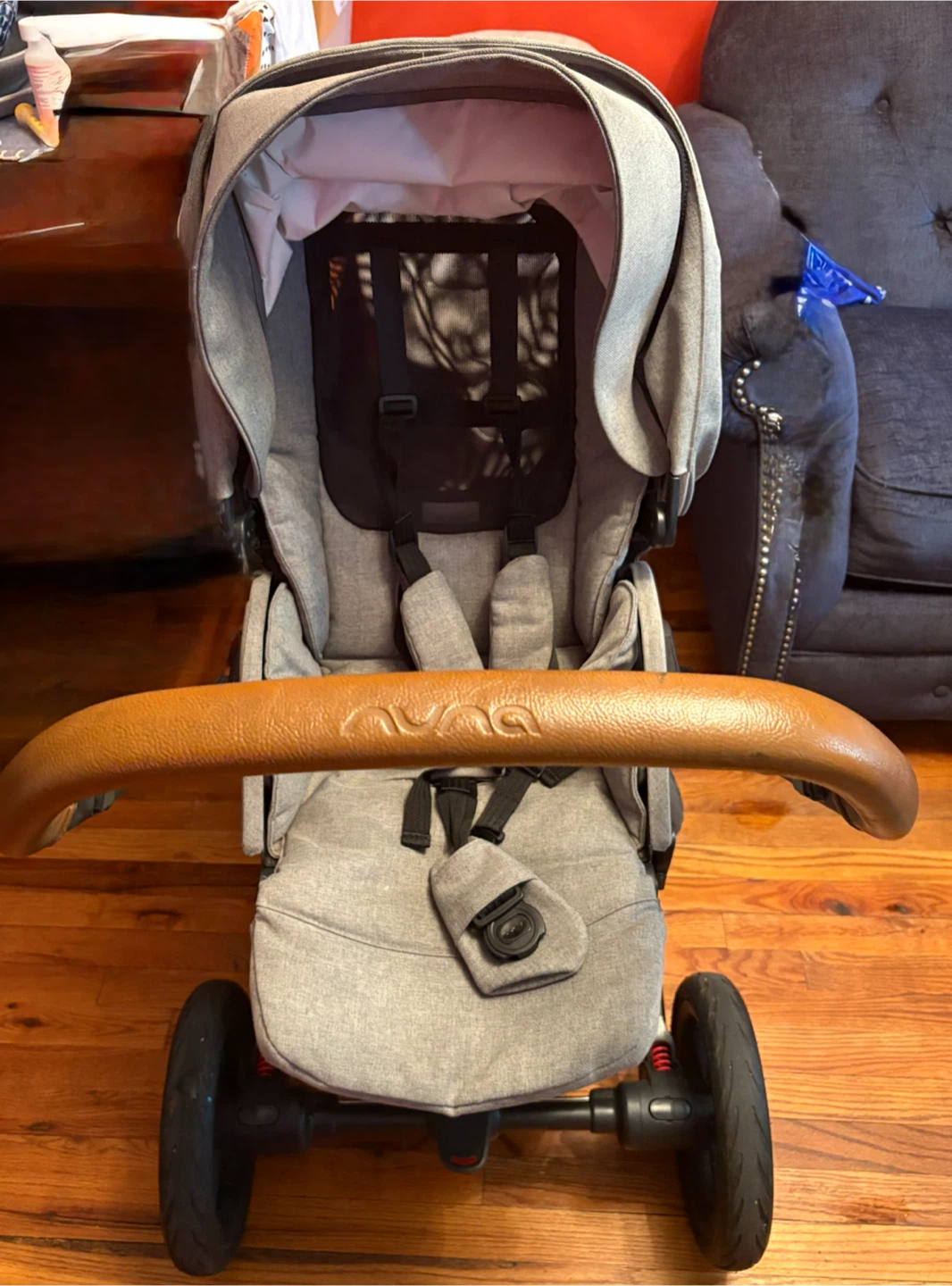Nuna Stroller with Tan Leatherette Handle - photo 4