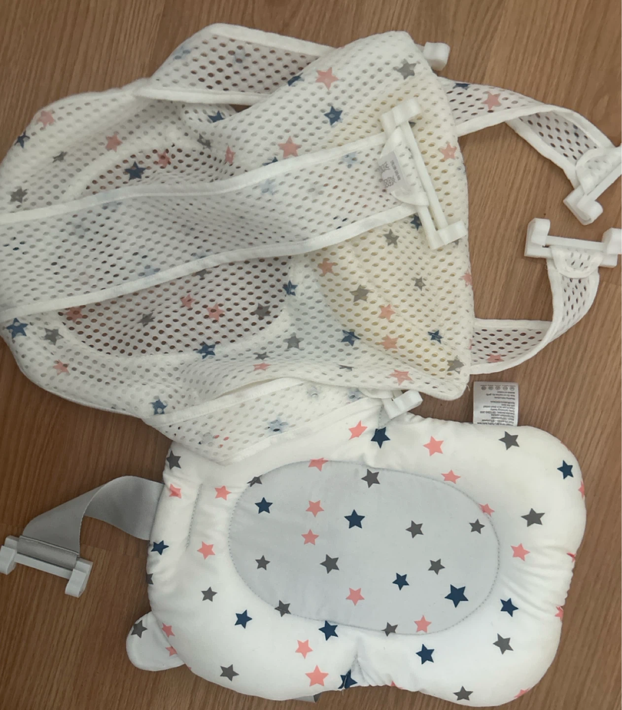 Baby bath tub support mesh and cushion