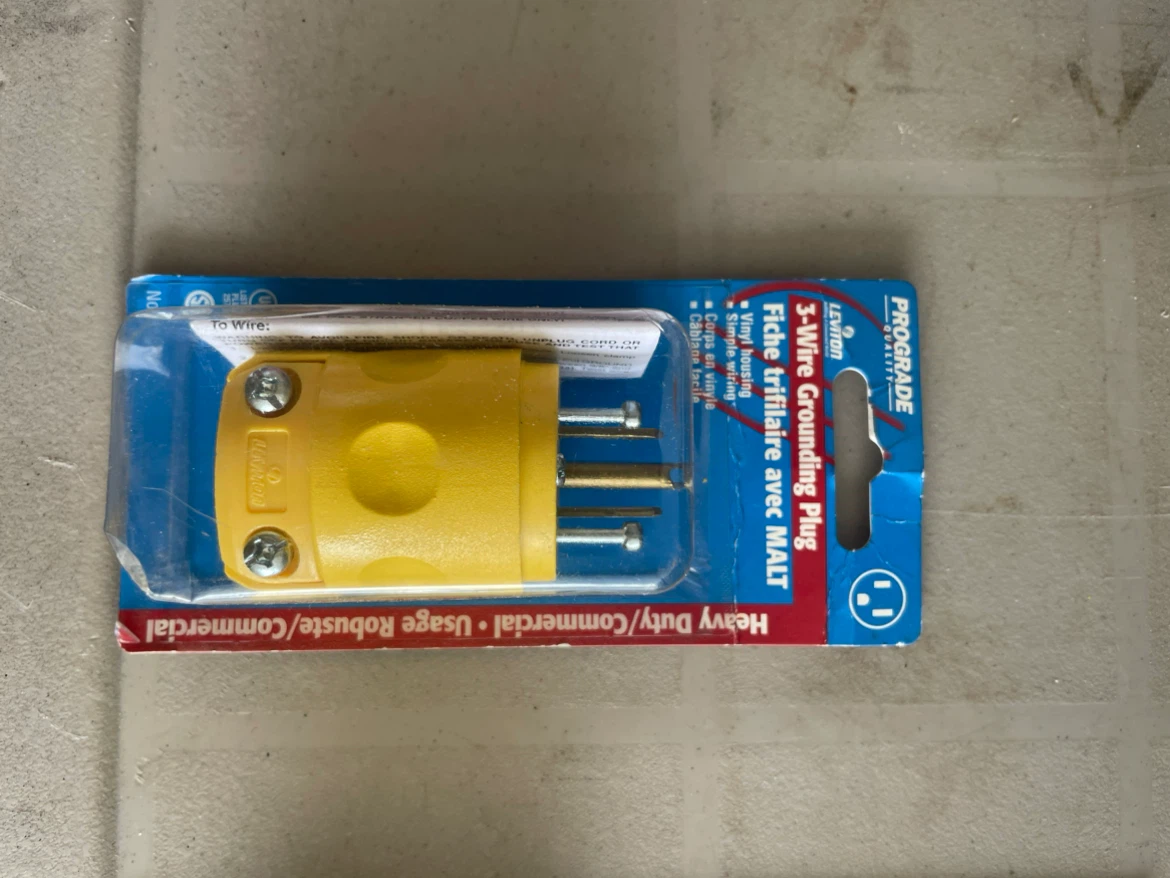 Leviton Prograde 3-Wire Grounding Plug