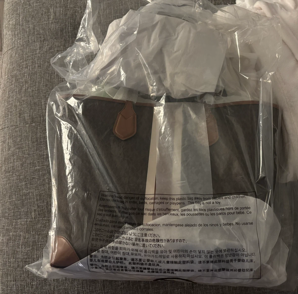 Brand New Michael Kors Large Tote Bag - photo 3