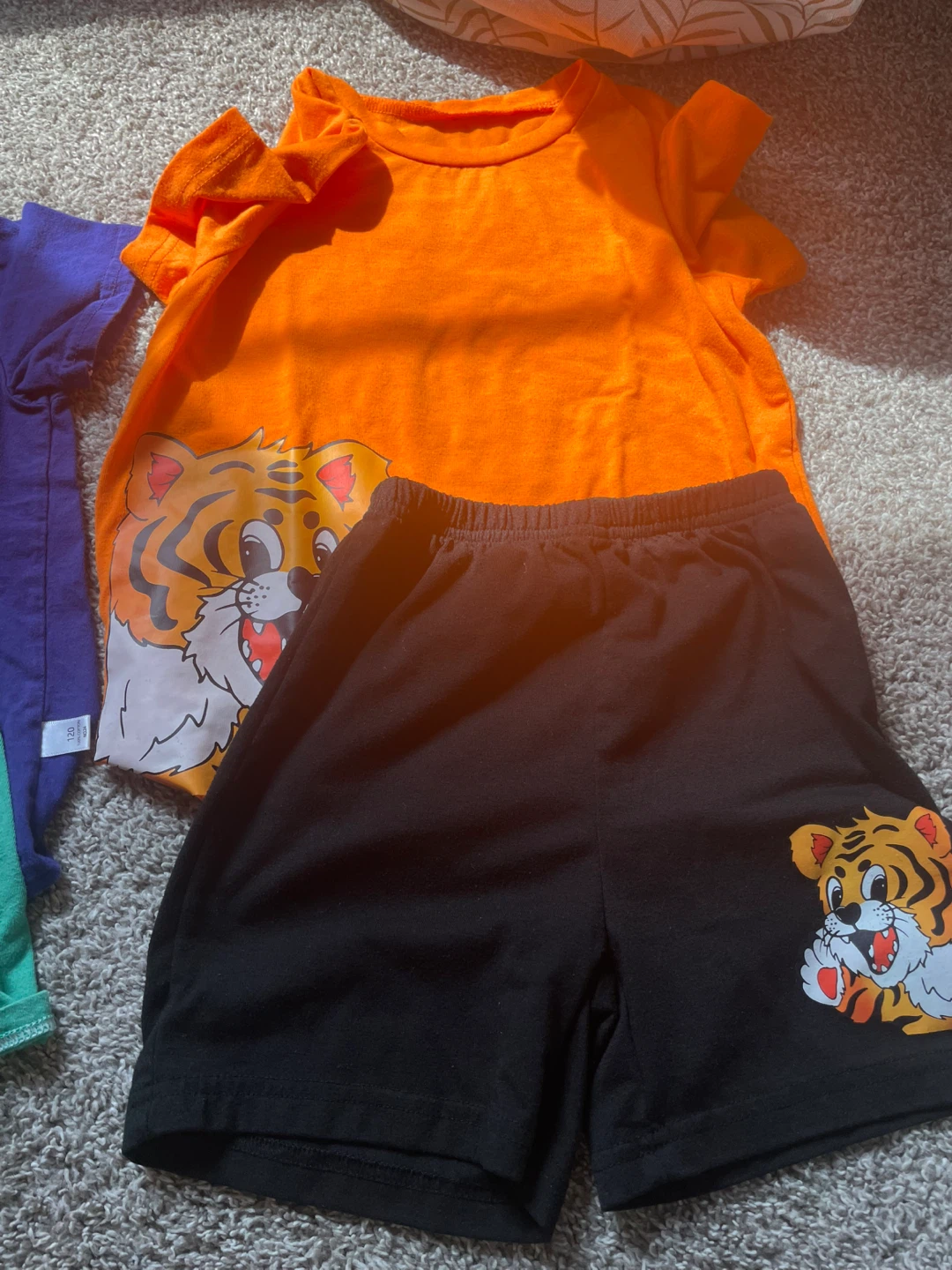 Kids' Graphic T-Shirt and Shorts Set - photo 3