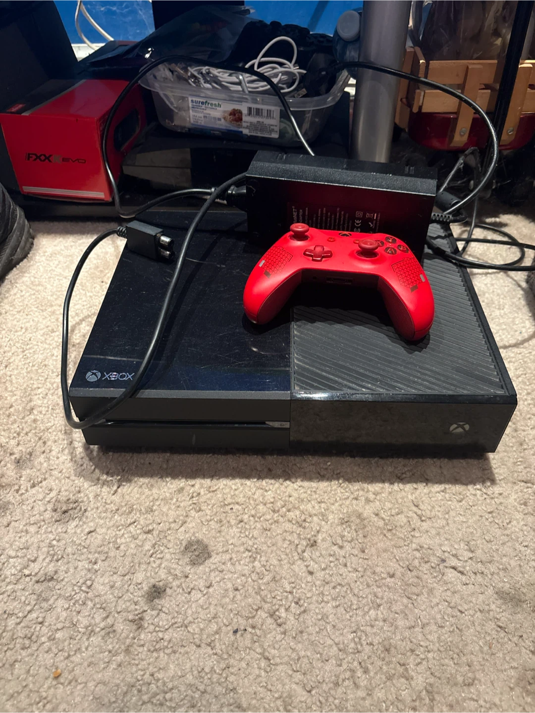 Xbox One console with red controller - photo 2