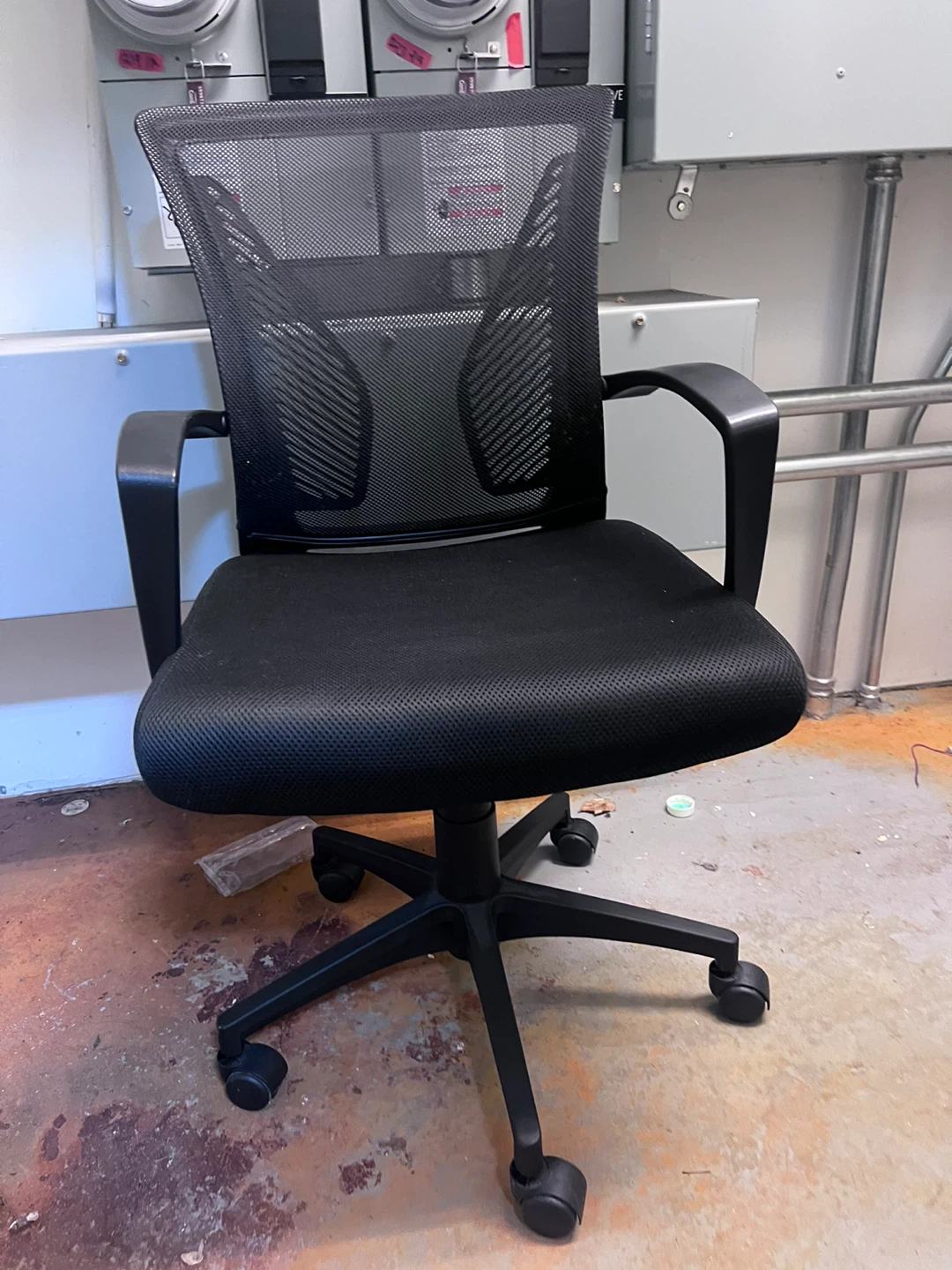 Black Mesh Office Chair - photo 2