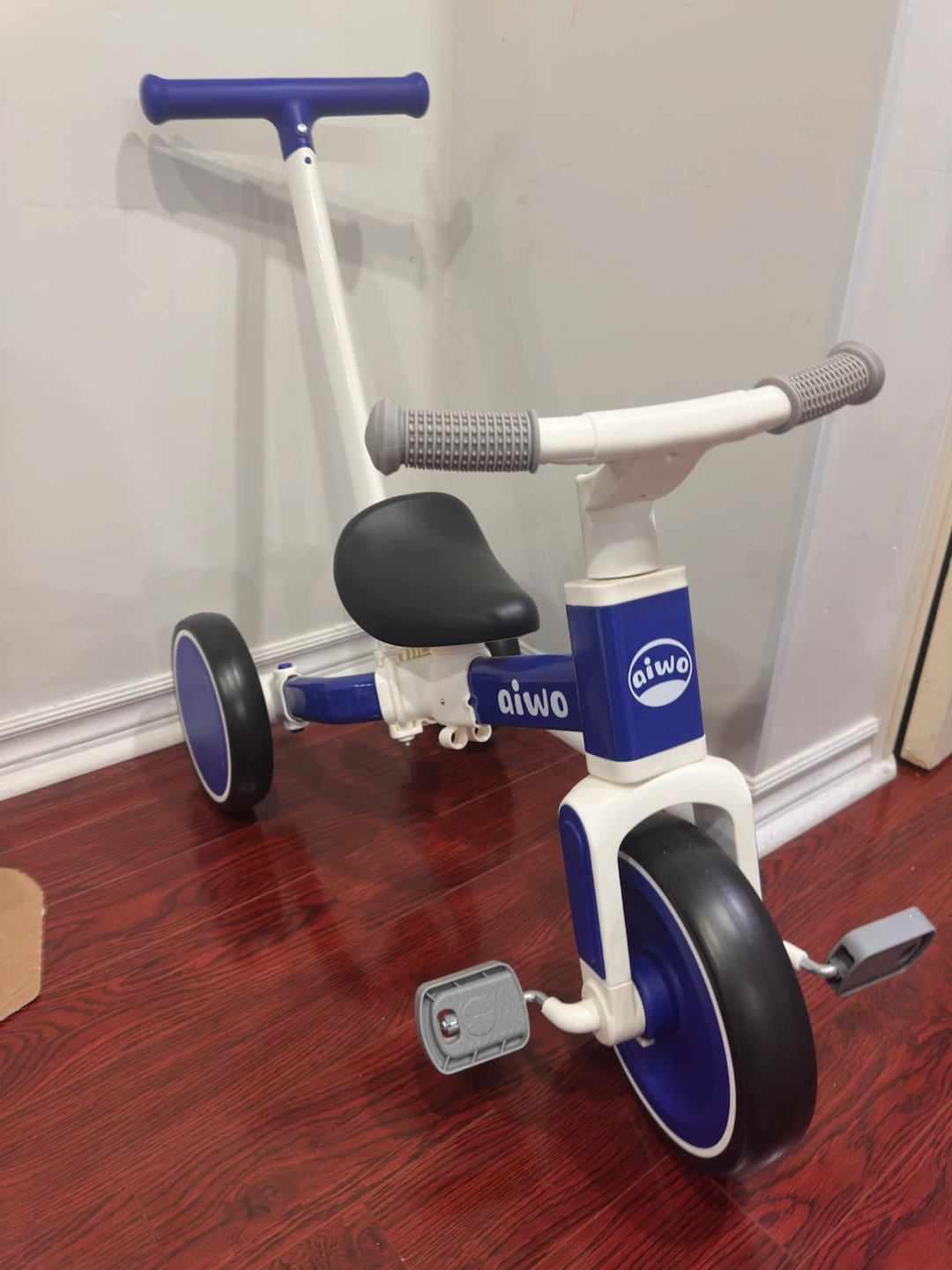 aiwo Toddler Tricycle
