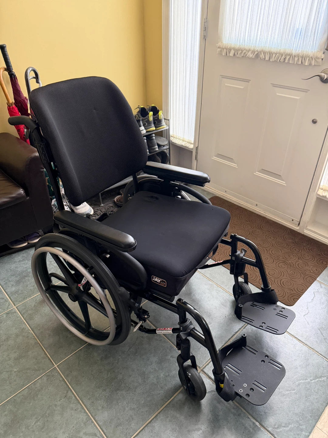 Wheelchair (Invacare Quickie 2)