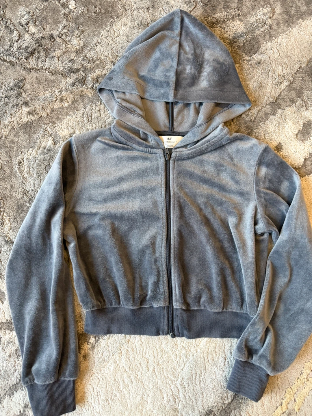 6-8 H&M girls grey velour crop zip up hoodie