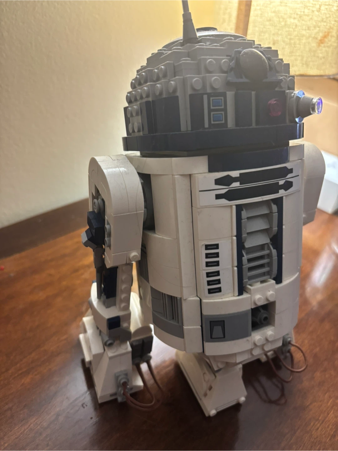 LEGO Star Wars R2-D2 Droid - photo 2
