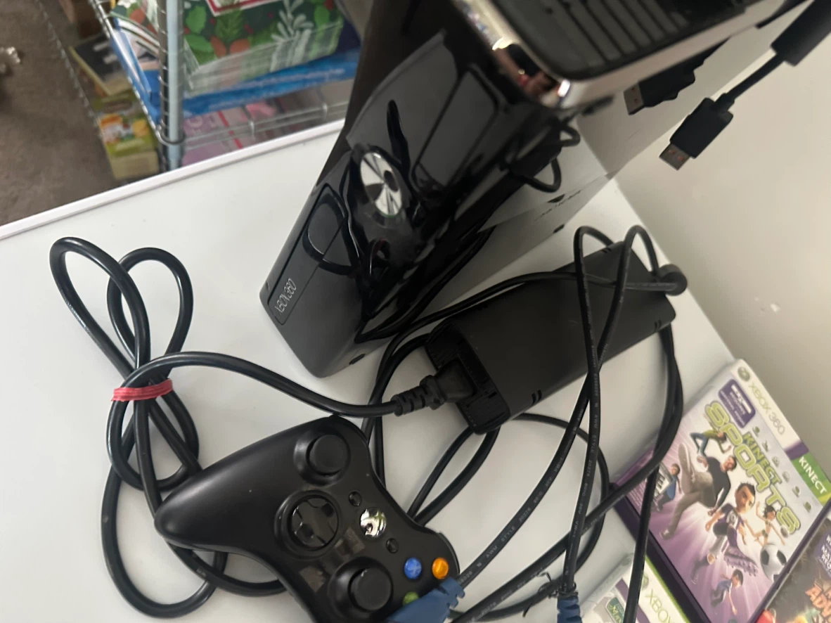 Xbox 360 Console with Kinect  etc - photo 4