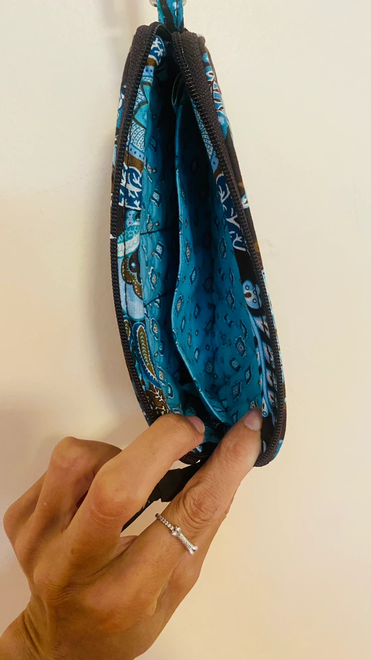 Vera Bradley wristlet - photo 3
