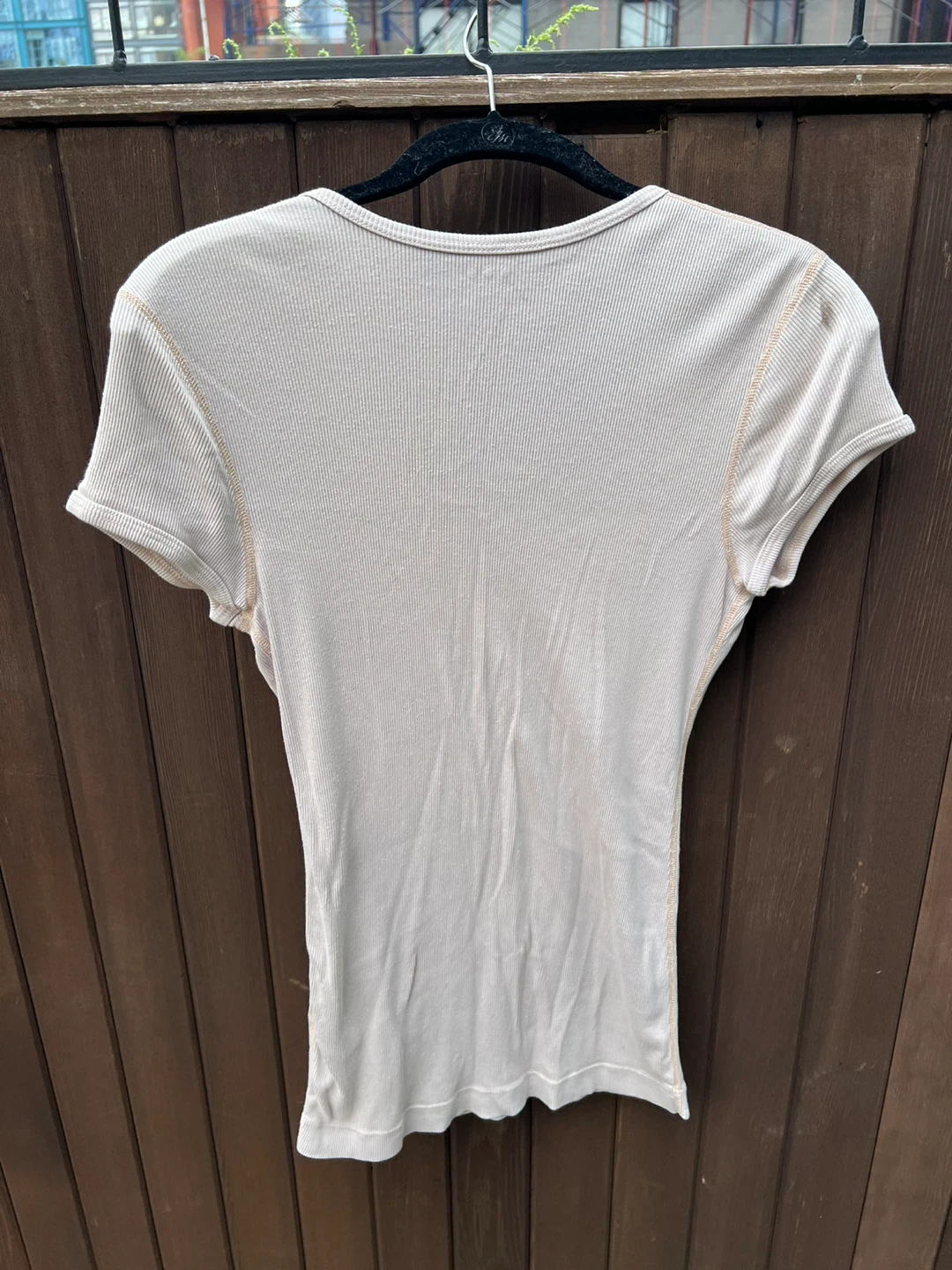 Three Dots Ribbed V-Neck Top - photo 3