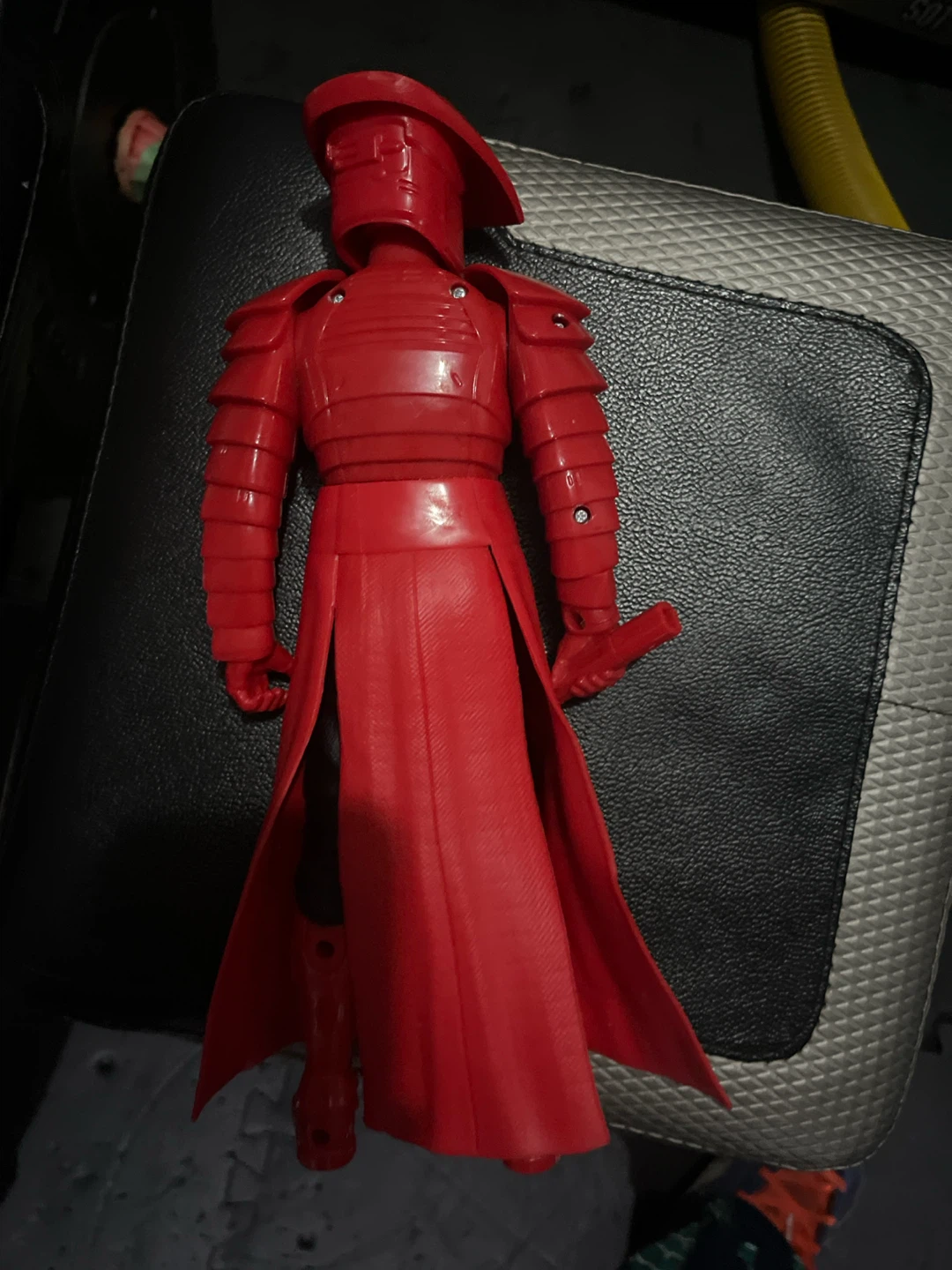 Star Wars Elite Praetorian Guard Action Figure - photo 2