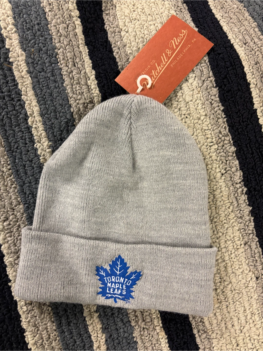 Mitchell & Ness Toronto Maple Leafs Beanie