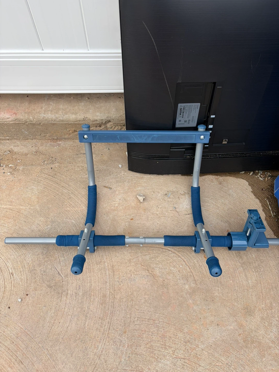 Doorway Pull-Up Bar