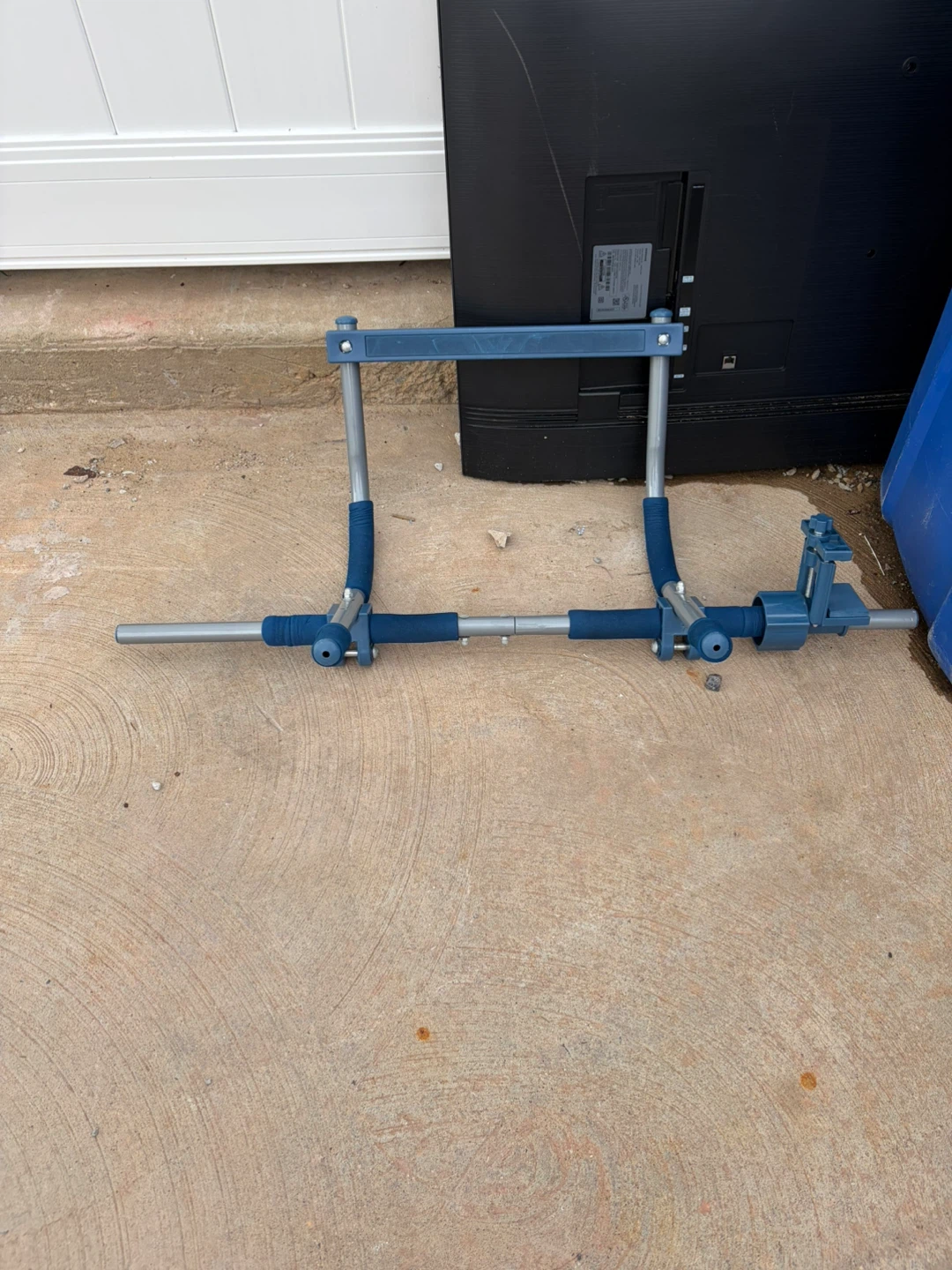 Doorway Pull-Up Bar - photo 2