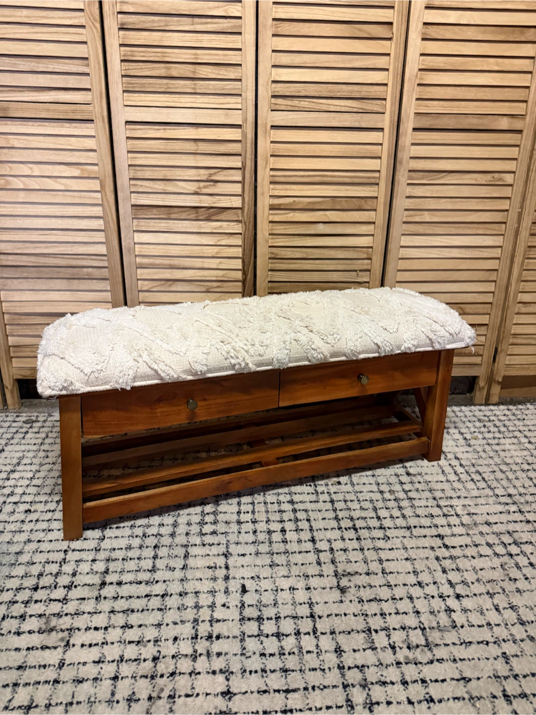Bench - photo 2