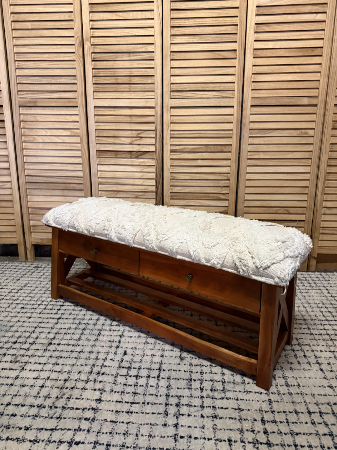 Bench - photo 4