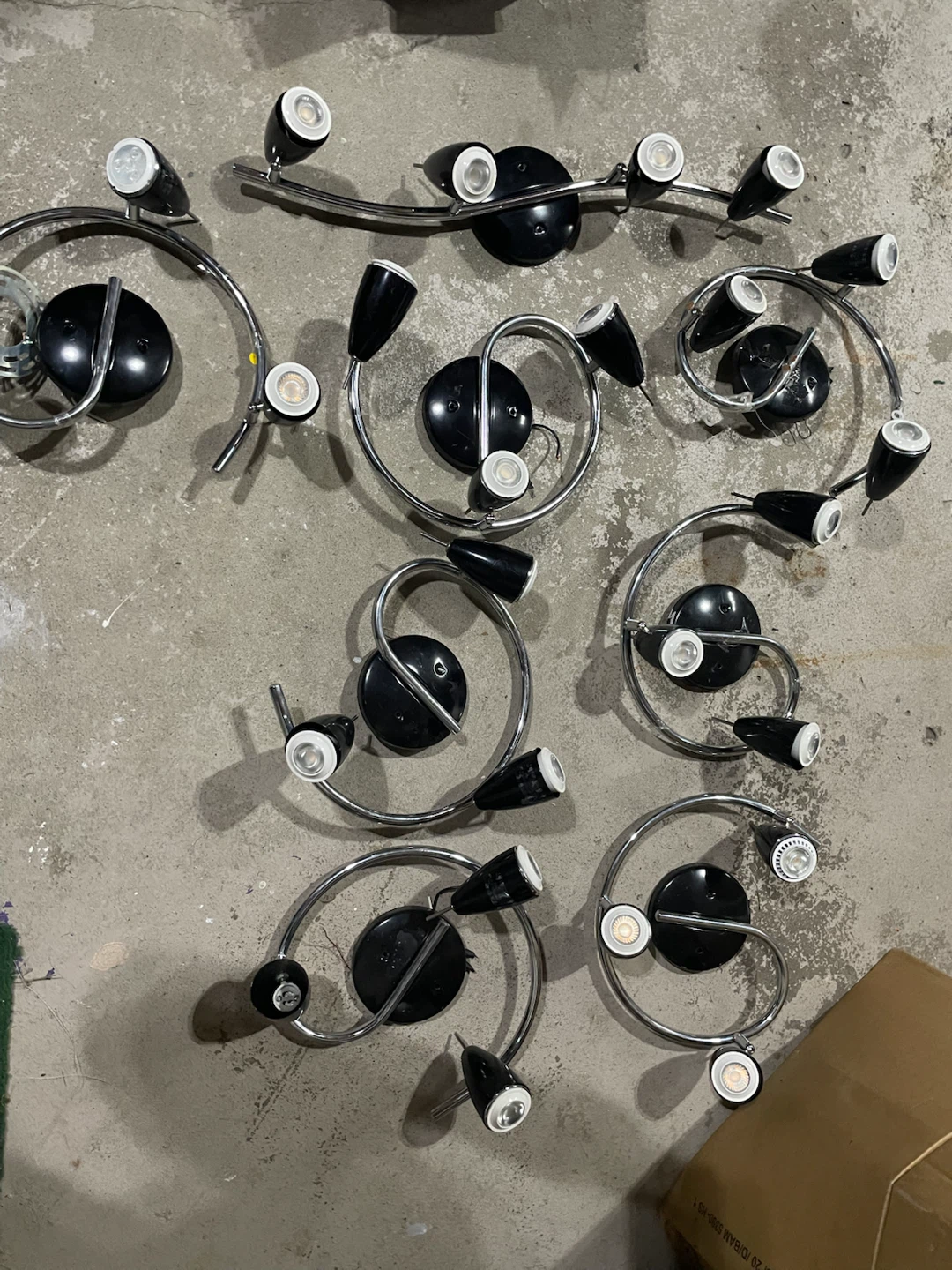 (8)Modern Black and Chrome Track Lighting Fixtures