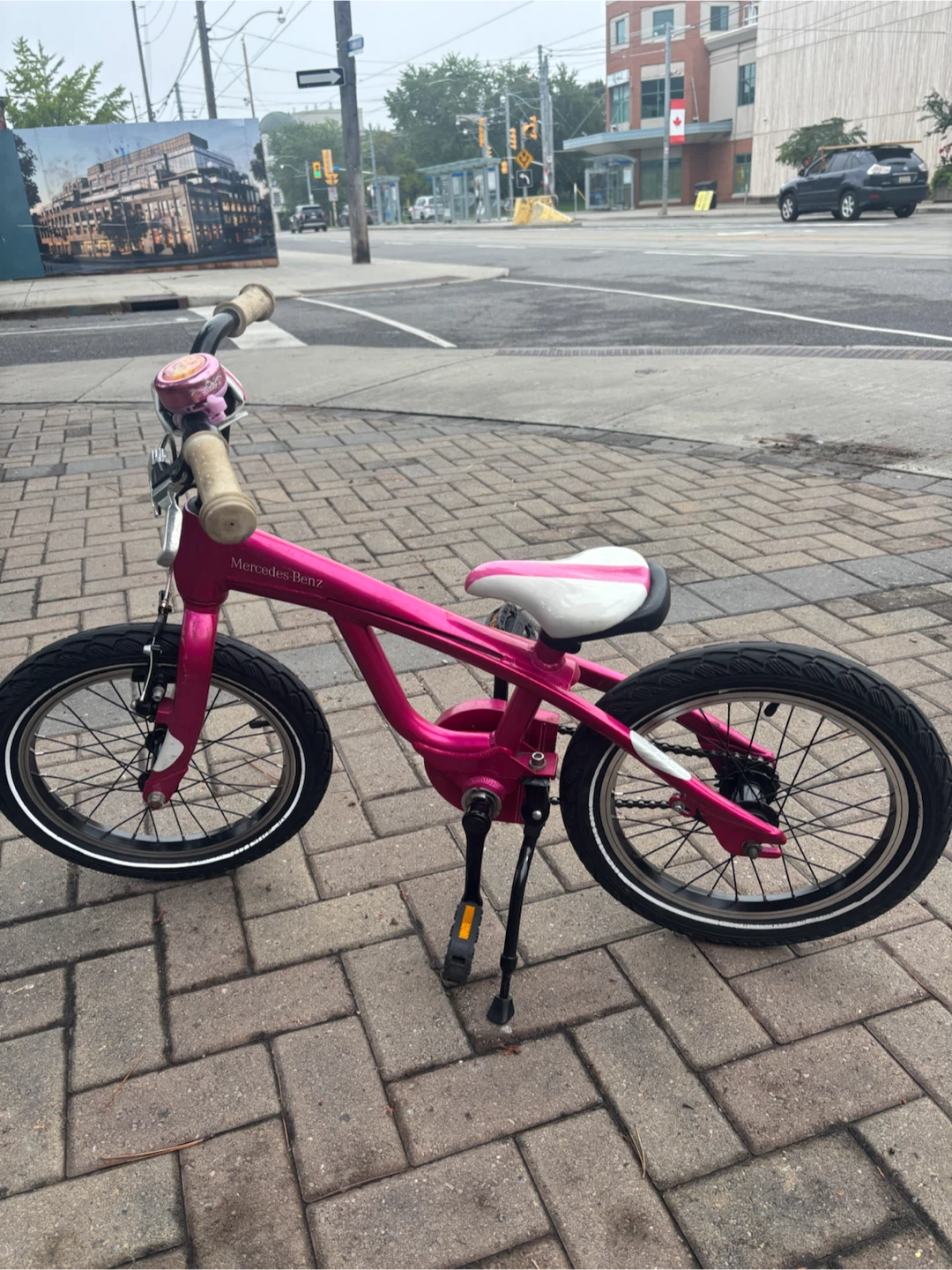 Mercedes-Benz Kids Bike - Pink