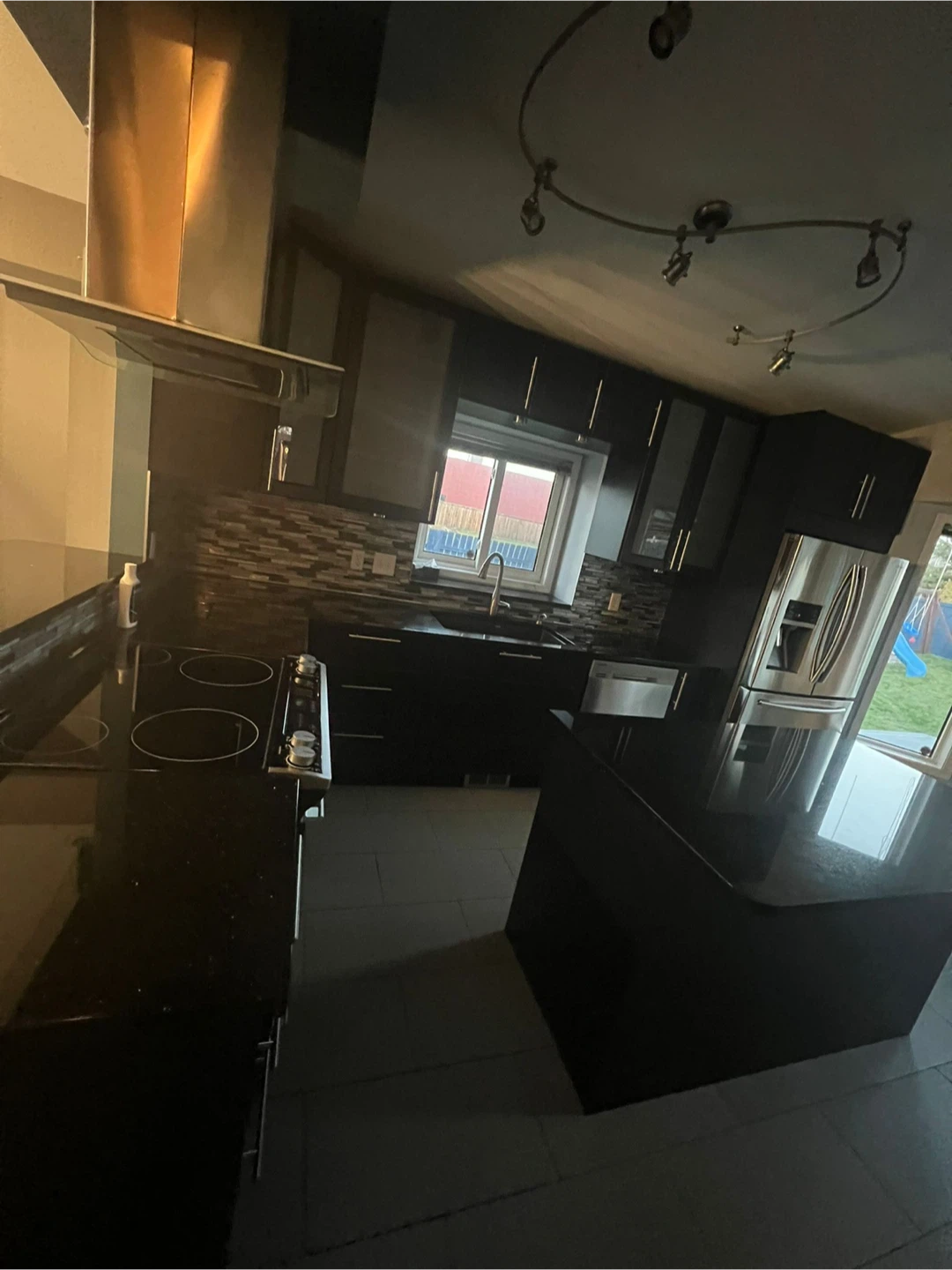 Room for Rent - photo 2