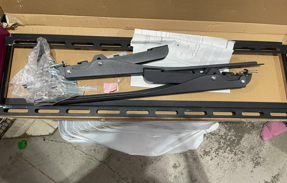 Rocelco LTM Large Tilt TV Wall Mount - photo 3