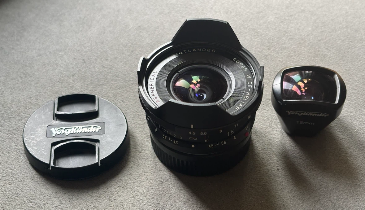 Voigtlander Super Wide II 15mm f/4.5 Lens for Leica M Cameras