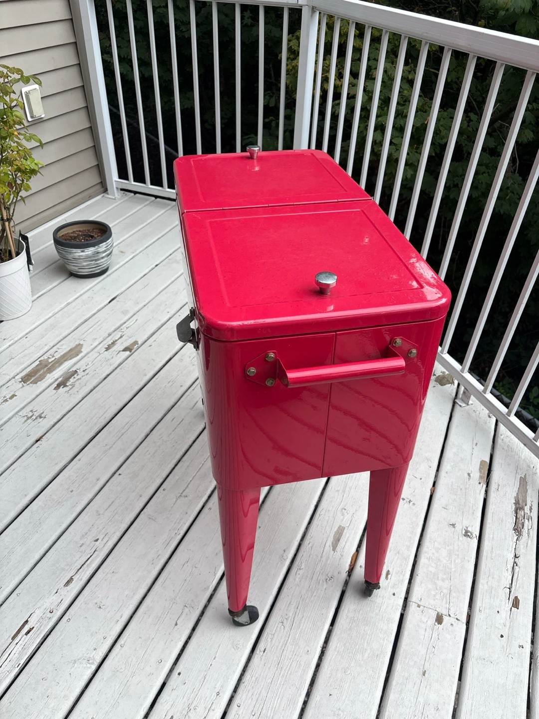 Red Portable Outdoor Rolling Cooler - photo 4