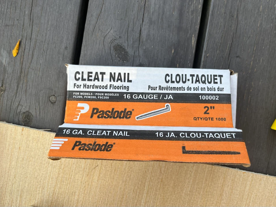 Paslode 2” 16-Gauge L-Cleat Flooring Nails – Approx. 850