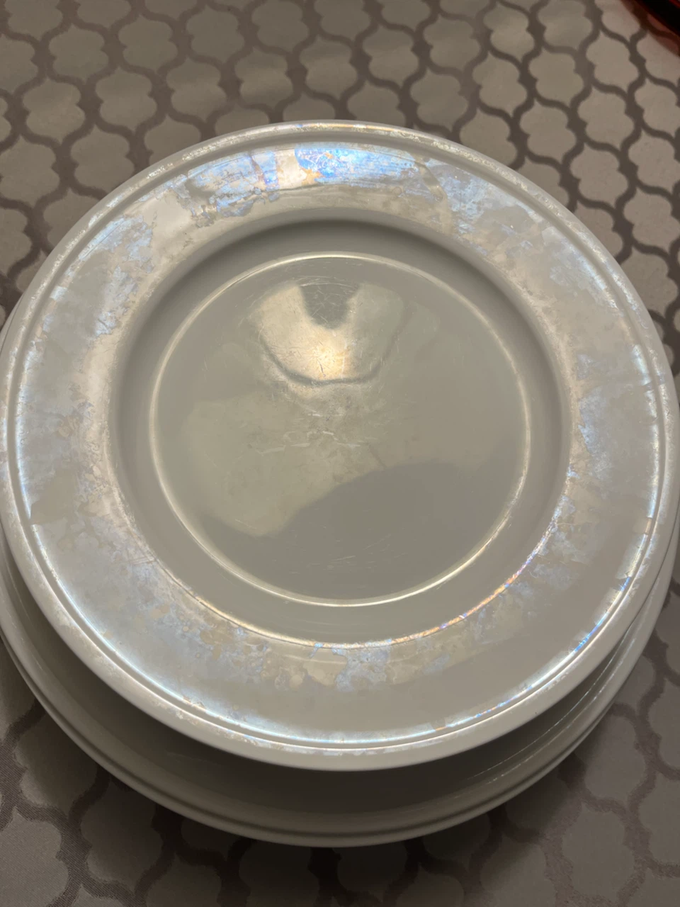 Mikasa White Plates with Iridescent Pearl Rim – Set of 15 - photo 2