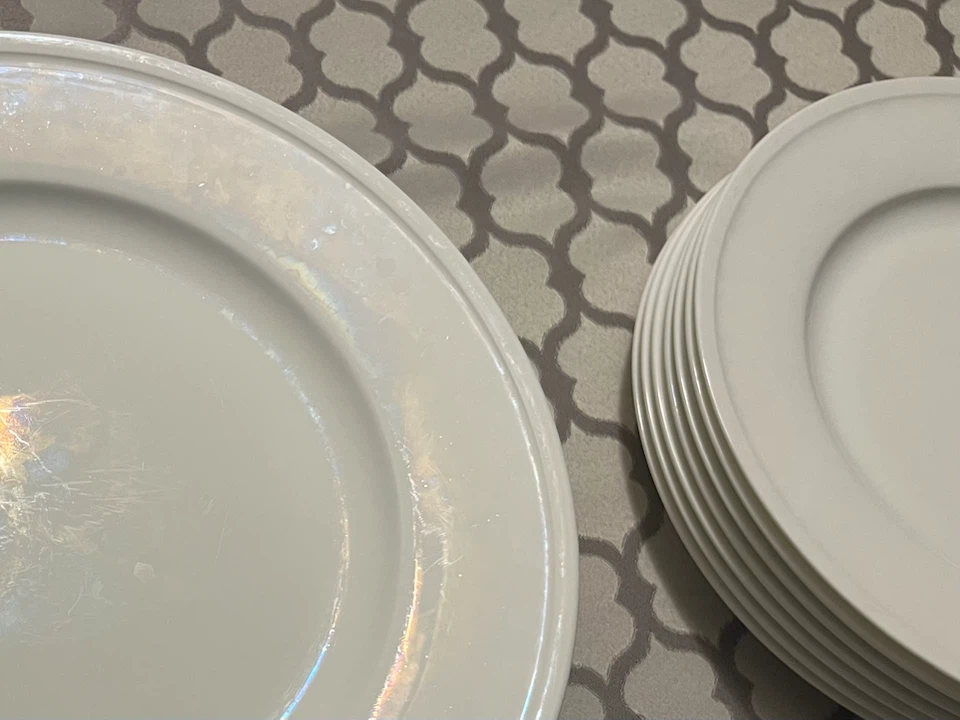 Mikasa White Plates with Iridescent Pearl Rim – Set of 15 - photo 3