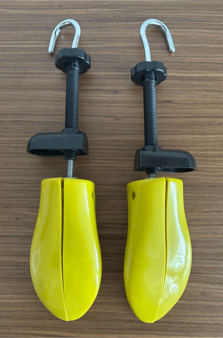 Pair of adjustable shoe stretchers - photo 3