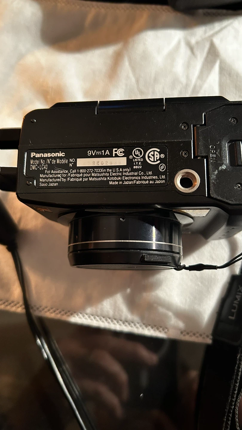 Panasonic Lumix DMC-LC40 Digital Camera - photo 3
