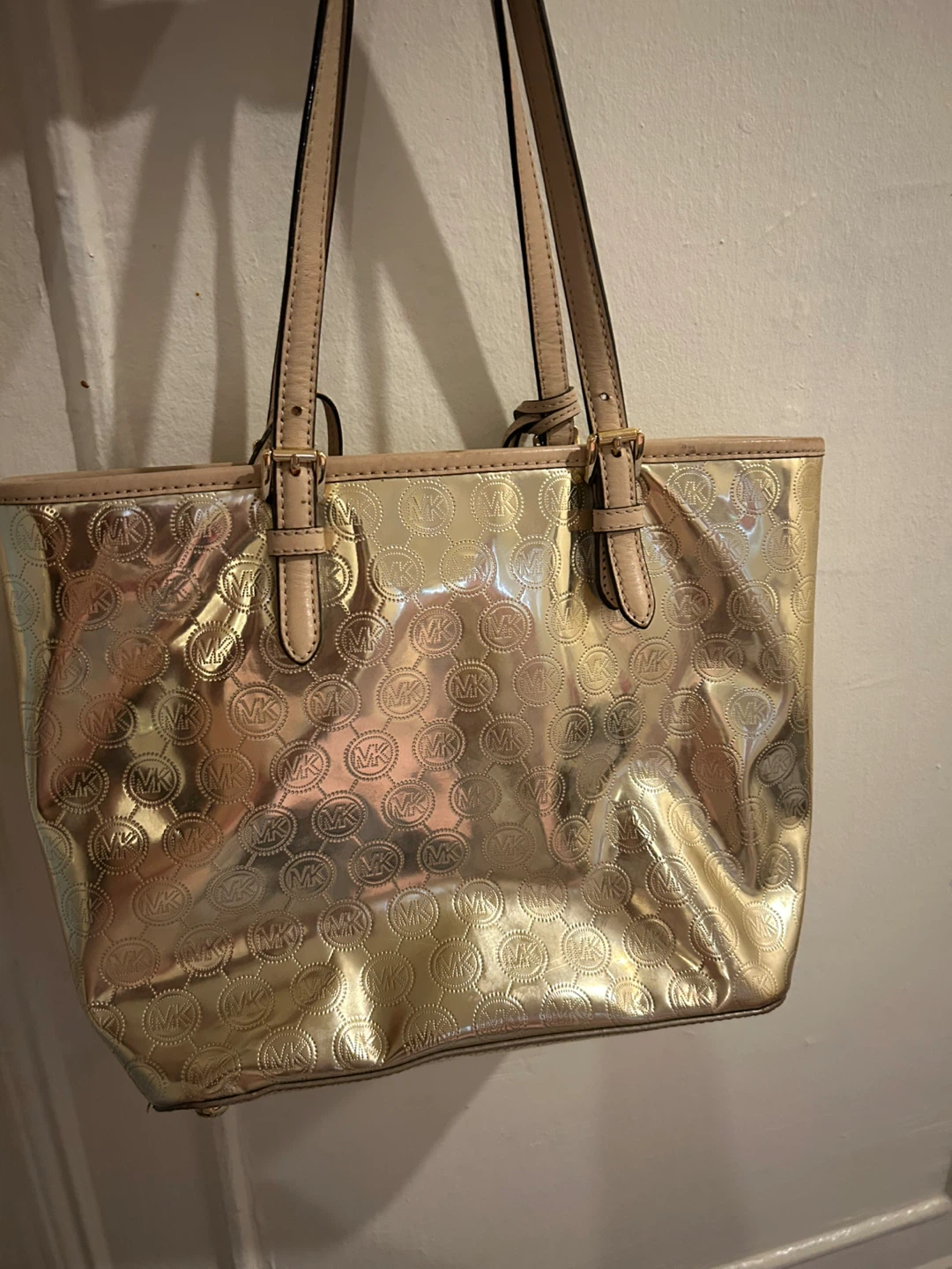 Michael Kors Gold Logo Tote Bag - photo 4
