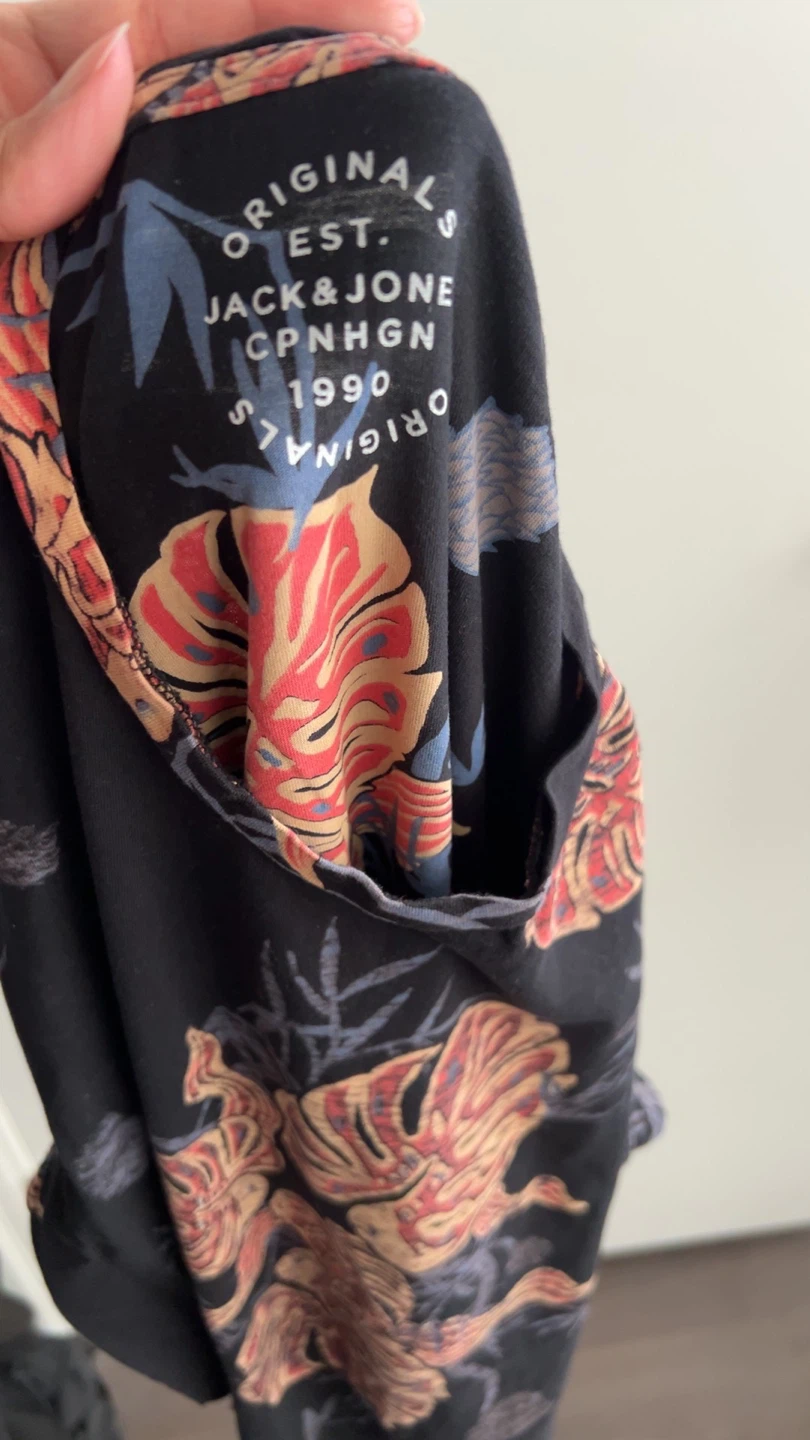 Jack & Jones T-Shirt - Black Floral Print - photo 3