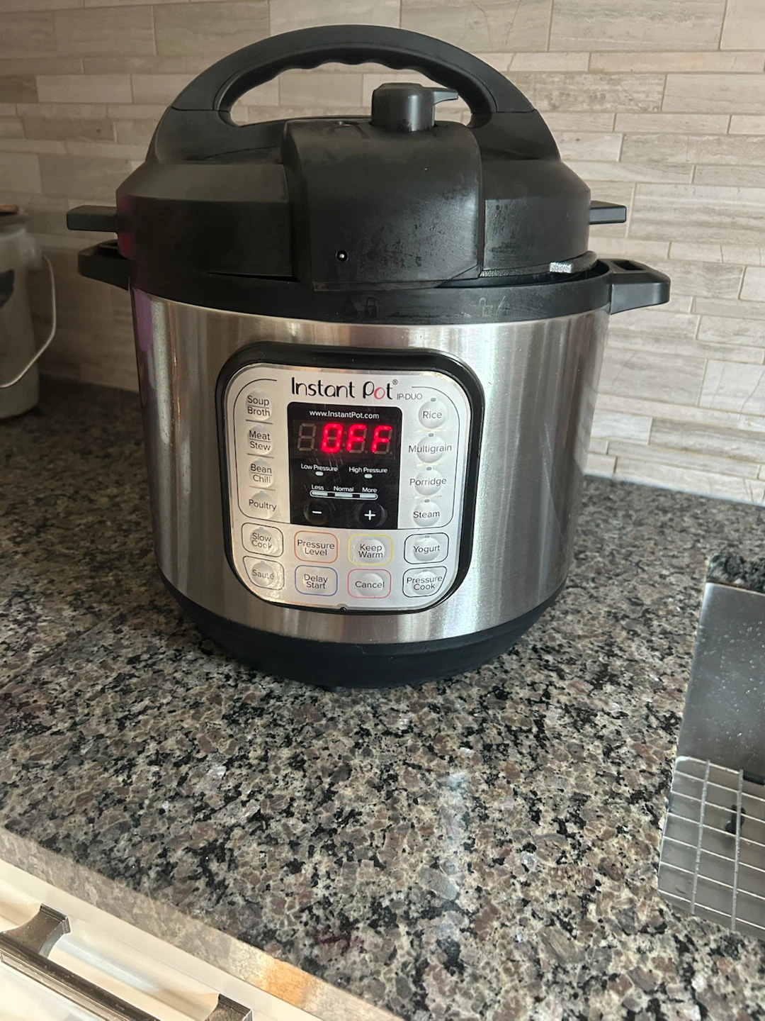 Instant Pot Duo Electric Pressure Cooker