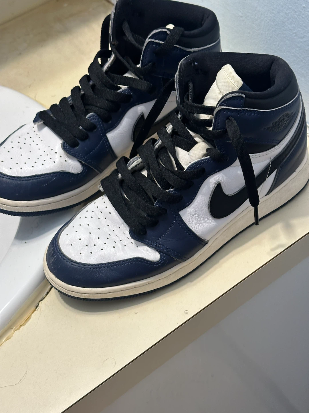 Nike Air Jordan 1 Mid Obsidian Navy Blue White Size 7Y