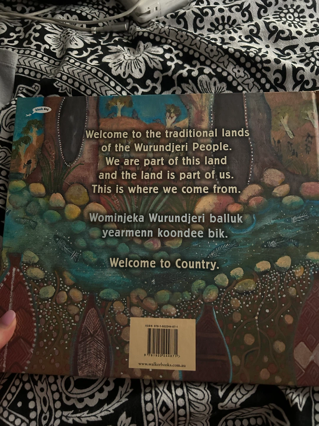 Welcome to Country by Aunty Joy Murphy and Lisa Kennedy - photo 2