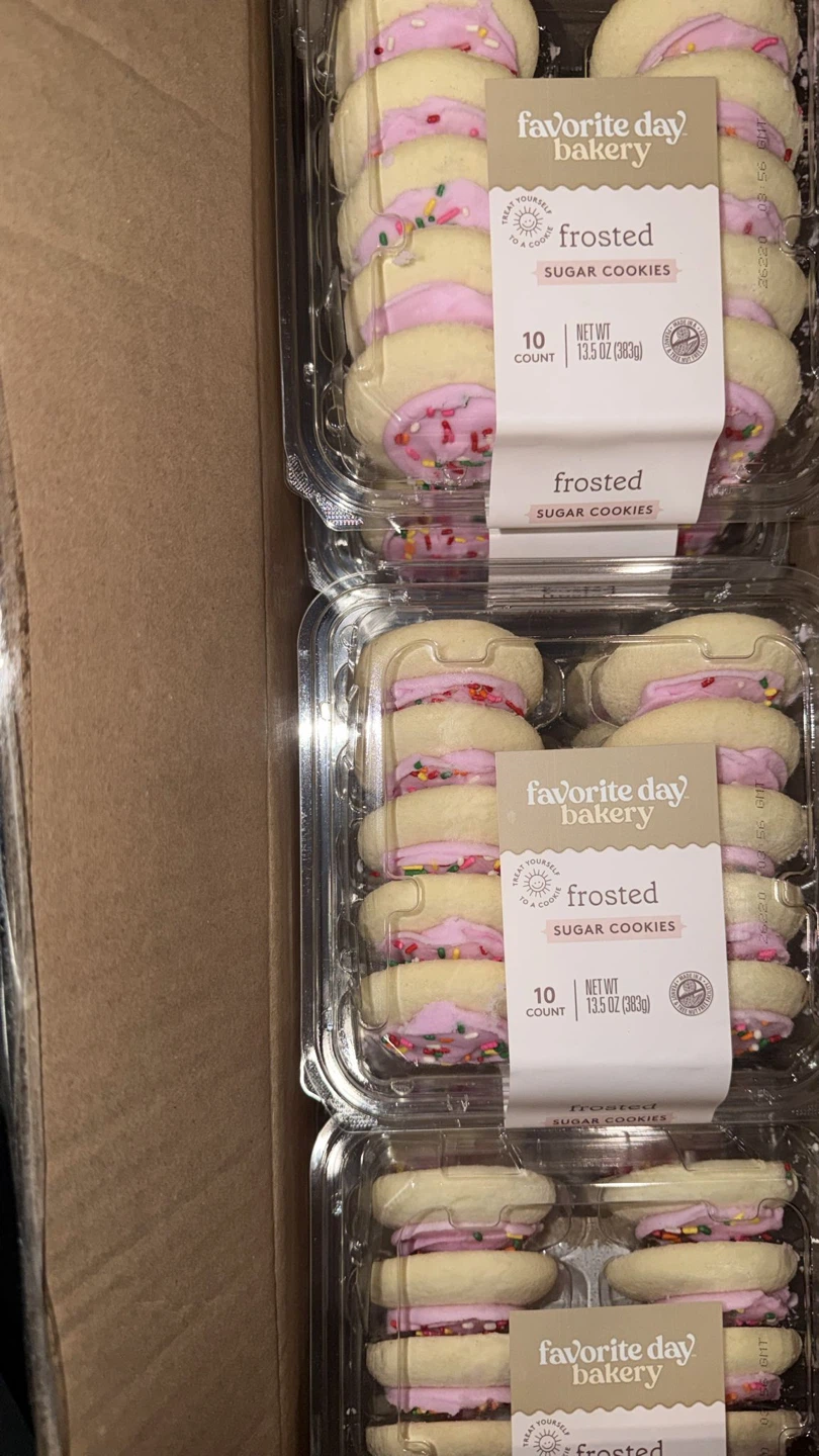 Favorite Day Bakery Frosted Sugar Cookies (3 Pack)