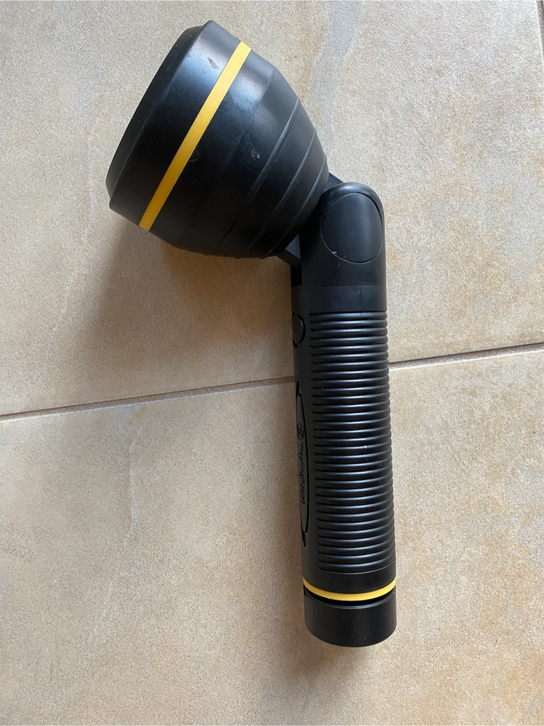 Pivoting head Flashlight - photo 2